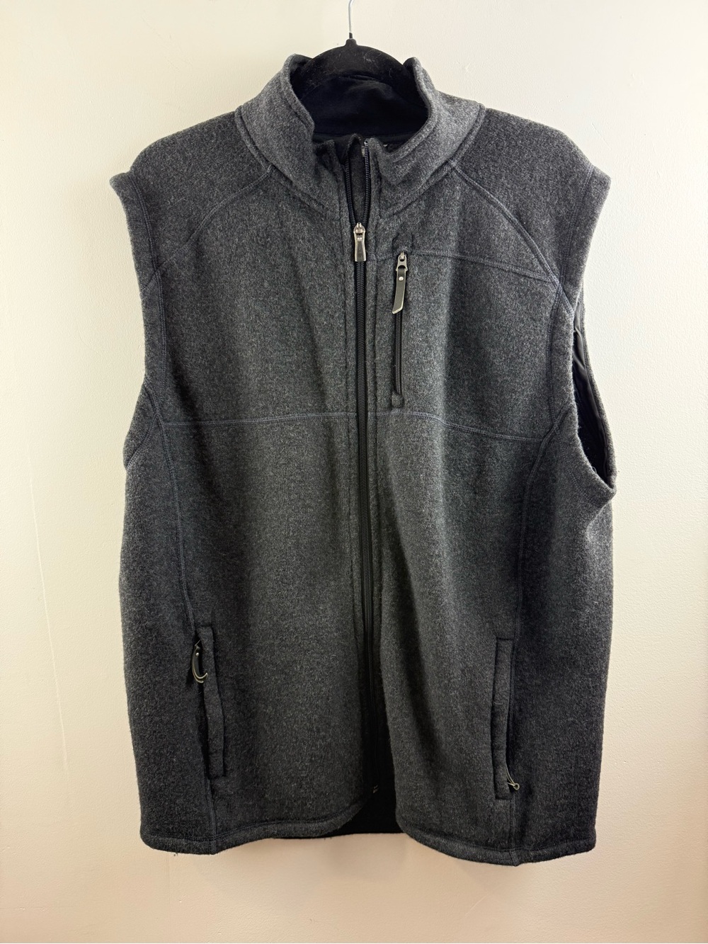 Smartwool Mens Echo Lake Recycled Wool Fleece Vest Dark Charcoal Grey XL